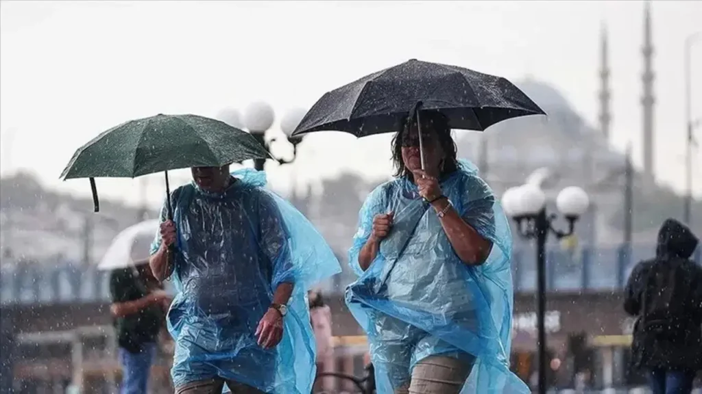 Meteoroloji’den peş peşe sağanak uyarısı: Listede İstanbul da var!